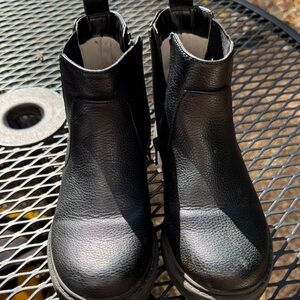 Cat & Jack black boots size 2
